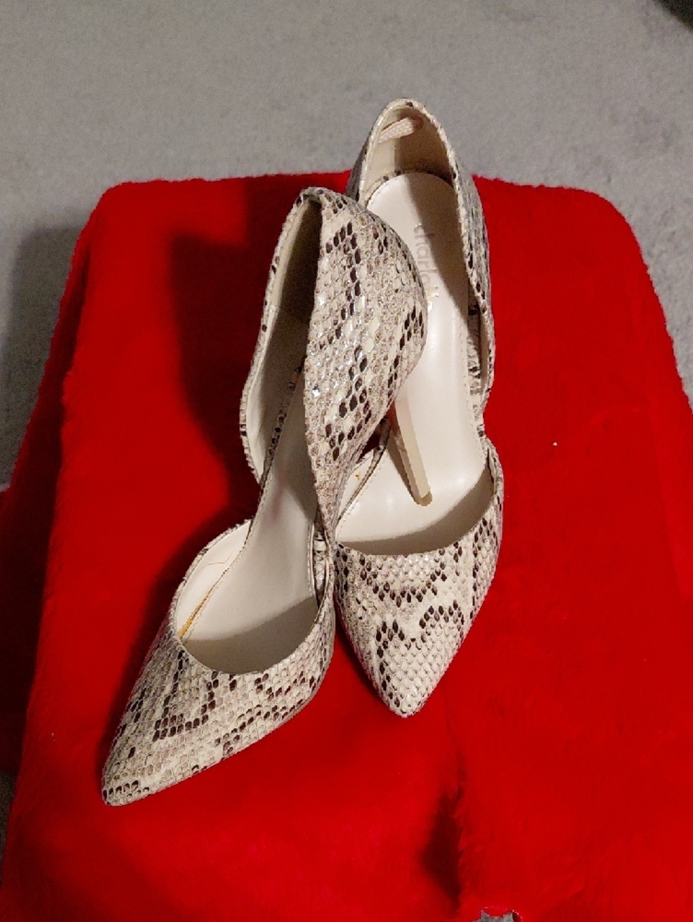 Charlotte Russe Cream Snakeskin D'Orsay Pointed Pump